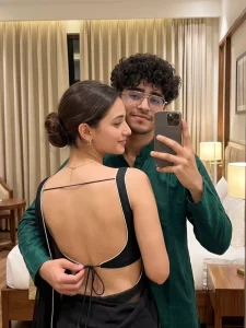 Mirror Selfie Cute Couple Ai Photo Editing Prompt